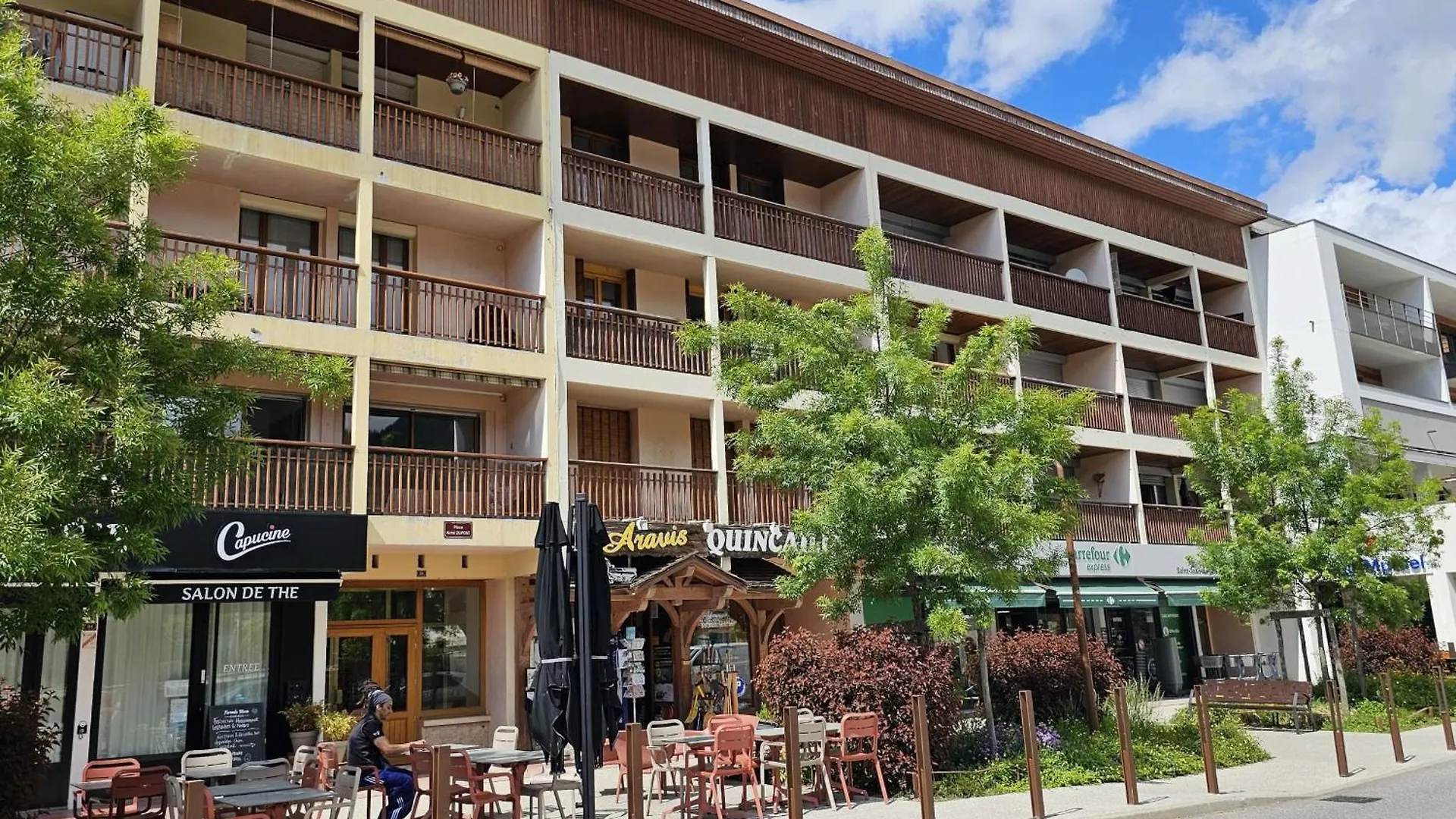 2-Bedroom Apartment In The Village Square フランス